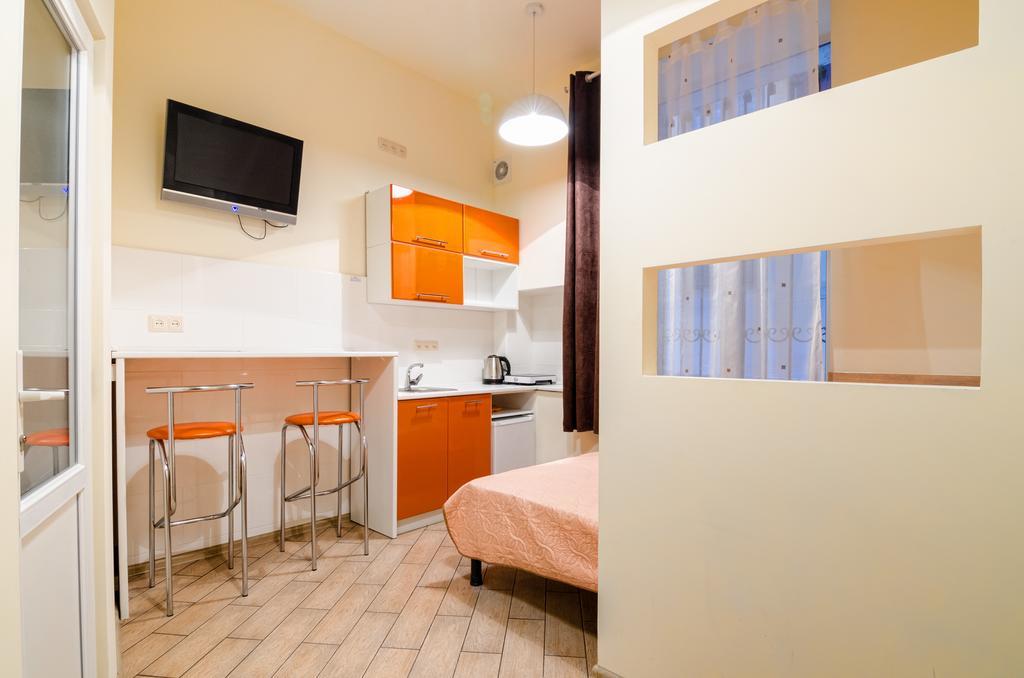 Economy Apartment On Rappoporta 7A-1 Львов Экстерьер фото